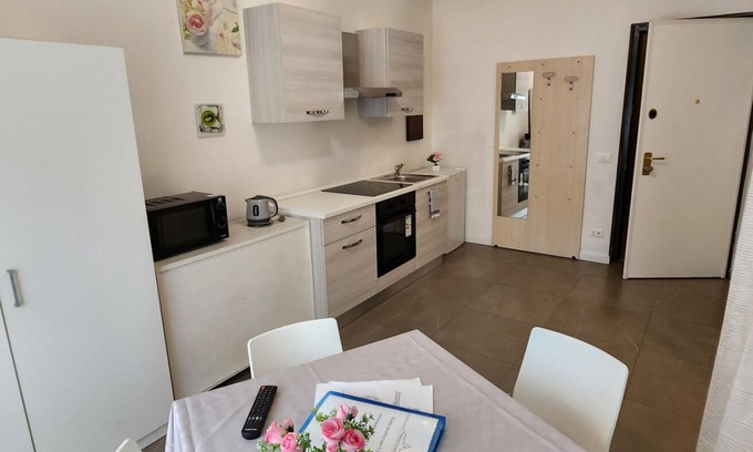 Stazione Apartamento | Residence Bonomelli triple bedroom apt. no. 16