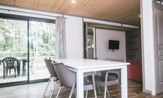 Rochefort-en-Terre Casa | Residence du Domaine du Moulin Neuf - 3 room cottage 6 people Lake View