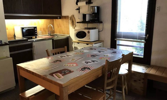 Correncon-en-Vercors Apartamento | Vrbo Property