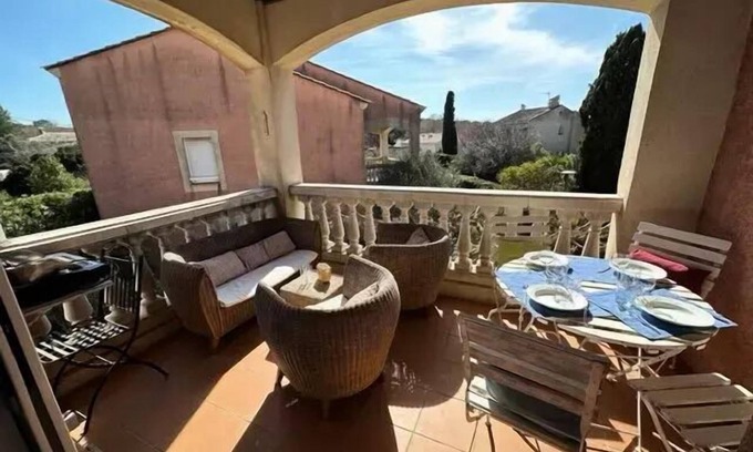 Le Brusc Apartamento | Residence Les Terrasses Du Brusc - Swimming pool, walking beach, 2 bedrooms