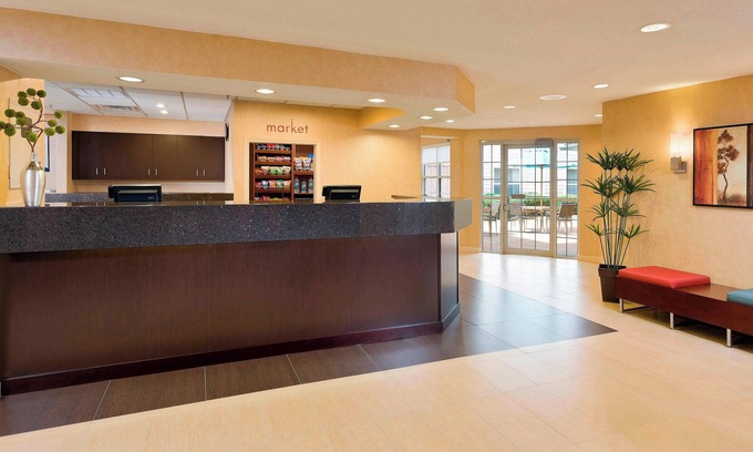 The Woodlands Hotel | Residence Inn Houston The Woodlands / Lake Front Circle