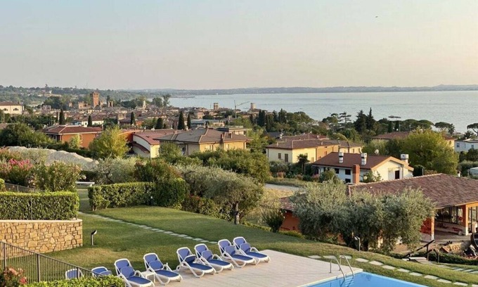 Montioni Casa | Residencia con vistas al lago Lazise