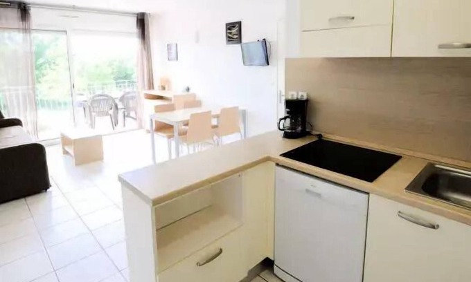 Azille Apartamento | Residence Le Château de Jouarres *** - 3 room apartment for 5 people