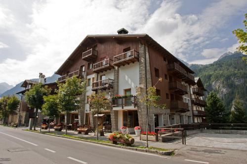 Courmayeur Apartamento | Residence Le Grand Chalet