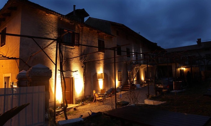 Komen Casa | Residence Muzica