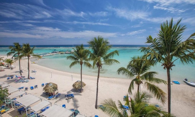Caribbean Islands Apartamento | Residence Perla Marina Boca Chica Seafront