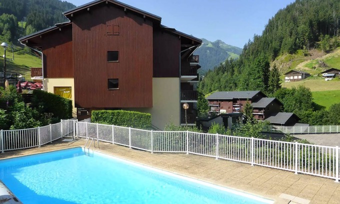 Areches Apartamento | Residence Val Blanc 1 - Apartment 4 to 6 people in the heart of village, prox. lifts