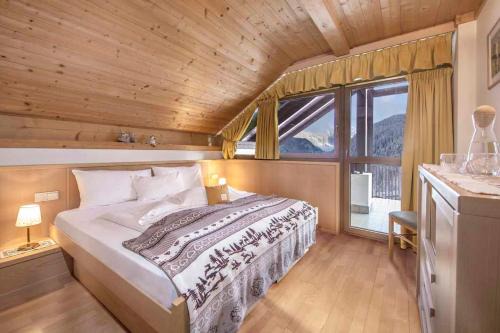 Selva di Val Gardena Apartamento | Residence Villa al Sole