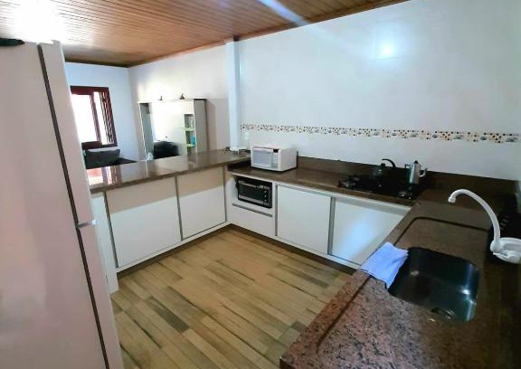 Torres Apartamento | Residencial família Milani 100 metros do mar Torres