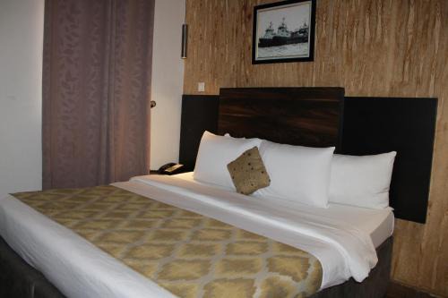 Ofin Hotel | Residency Hotel Lekki Chevron