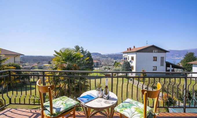 Ispra Apartamento | Residenza Il Parco Family Retreat, Ispra, Italy