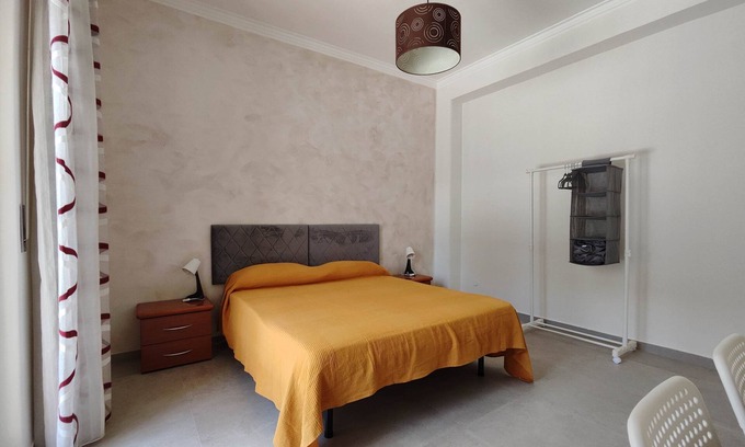 Old Town Apartamento | Apartment 2 bedrooms, air conditioned, wifi free park central Catania.