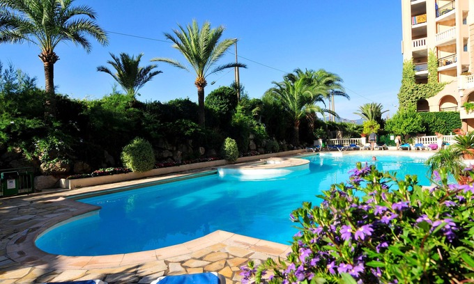 Cannes La Bocca Apartamento | Residhotel Villa Maupassant