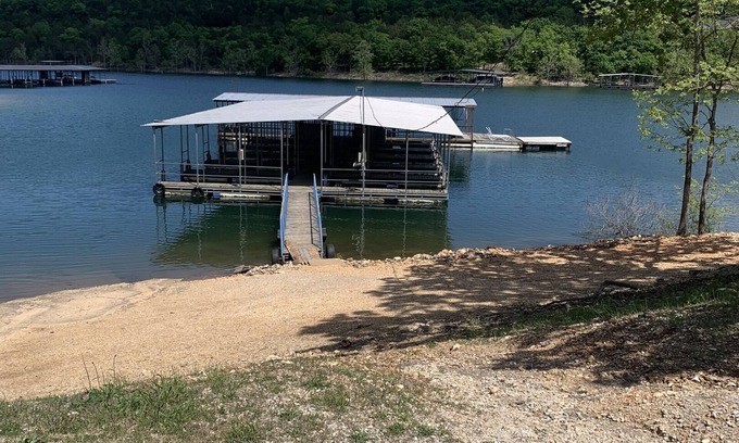 Indian Point Condominio | Resort 2bdrm condo on Table Rock Lake, by SDC!