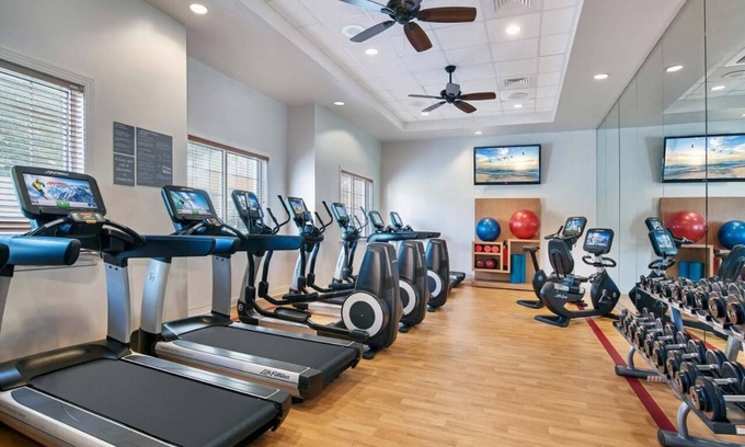 Carolina Waterway Plantation Complejo | Resort condo close to all Myrtle Beach ameneties with pool and gym facilities