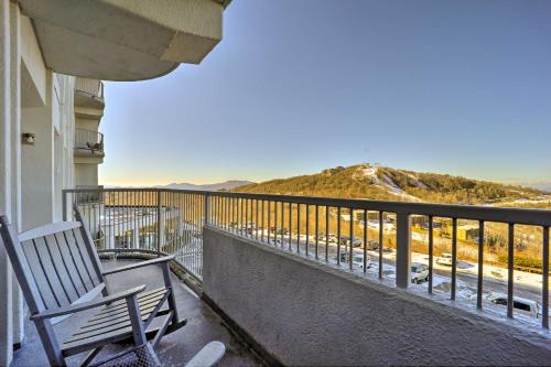 Sugar Mountain Apartamento | Resort Condo with Indoor Pool Near Sugar Mountain!