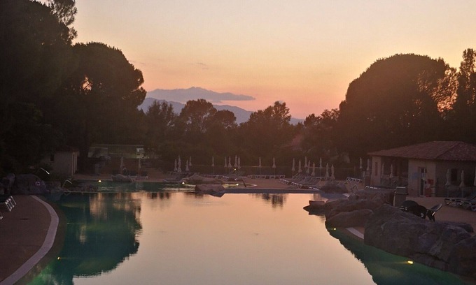 Rouret Complejo | Resort