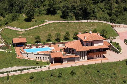 Bracca Cama Y Desayuno | Resort Ninfea San Pellegrino Terme