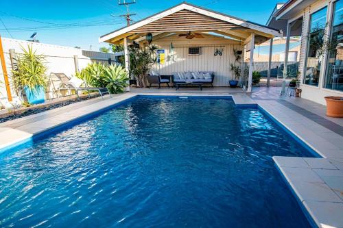 Broken Hill Casa | Resort on Morgan with Beautiful Private Pool, Pet Friendly