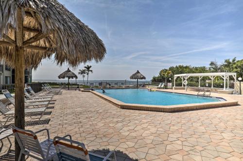 Palma del Mar Apartamento | Resort Retreat with Private Porch and Water Views