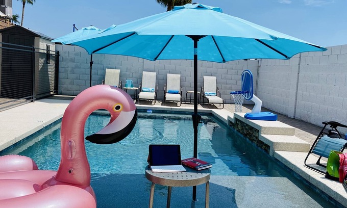 Phoenix Casa | Resort Style Backyard- Heated Pool, Putting Green, Outdoor TV and Pool Table.