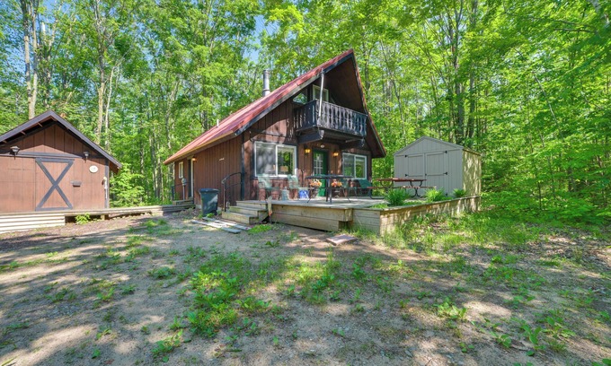 Elmira Cabina | Resort-Style Perks - Cabin in Lakes of the North!