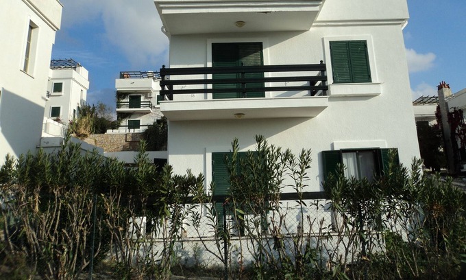 Ildır Koyu Villa | Villa Resort en el histórico pueblo junto al mar de Ildiri (nombre histórico Erythrai)