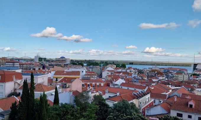 Perofilho Apartamento | Rest and coziness in Vila Franca de Xira. Great access to Oriente - Lisbon.