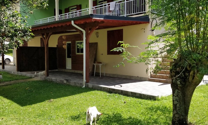 Les Abymes Casa | Rest and relaxation in nature (2/2)