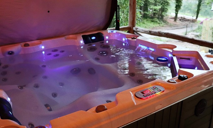 Brevard Cabaña | REST ASSURED WITH HOT TUB AND COMFORT OF THIS HOME!