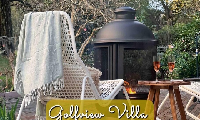 Warburton Casa | Rest. Relax. Recharge at Golfview Villa