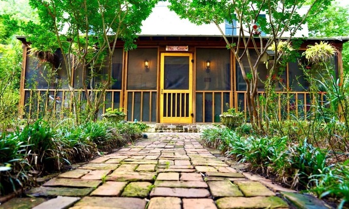 Beaufort Cabina | Rest. Relax. Renew at "The Cove at Coosaw". adorable cabin on 7.7 acres