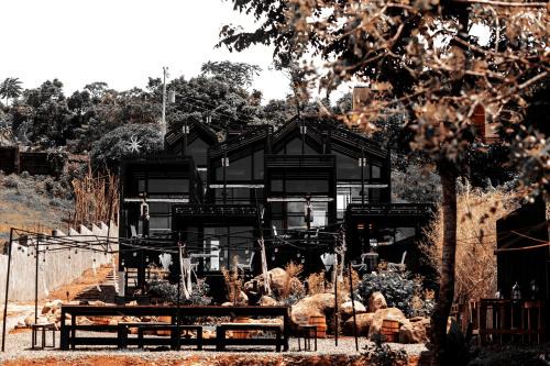 Cavinti Otro | Rest-T-House