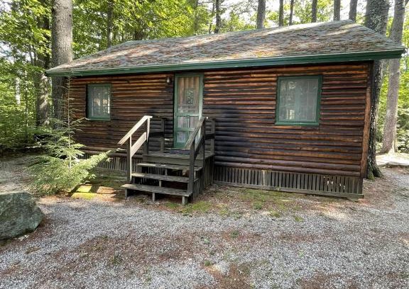Standish Casa | RESTAWHILE LIMIT 6 cabin
