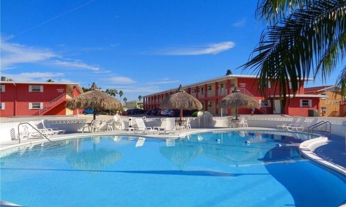 Sunset Beach Condominio | Descansando junto al mar