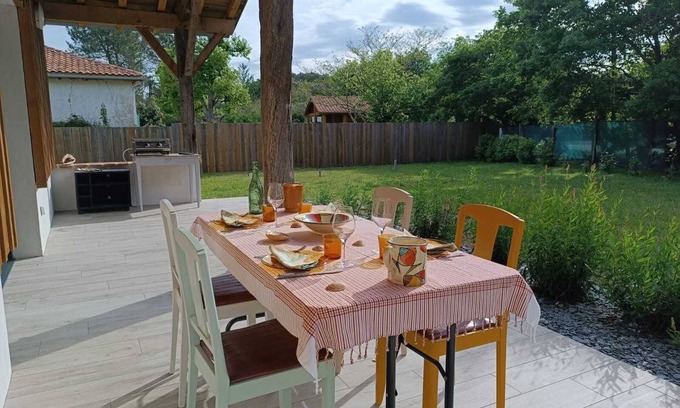 Leon Casa | Restored barn in its Landes airial