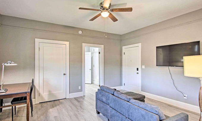Enid Apartamento | Restored Enid Apt ~ 1 Mile to Historic Downtown!