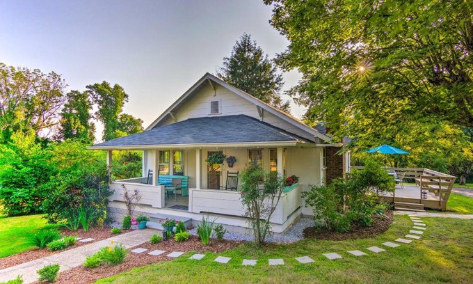 Mars Hill Casa | Restored Mars Hill Home on 1 Acre Walk to Town!