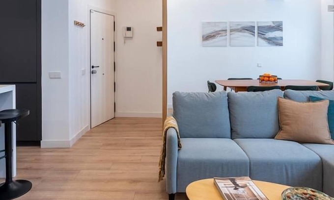 Ibiza Apartamento | Retiro V Apartment cerca del Parque del Buen Retiro