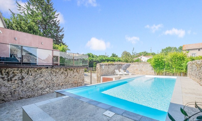 Saint-Denis Casa | Casa con Encanto en Francia con Piscina