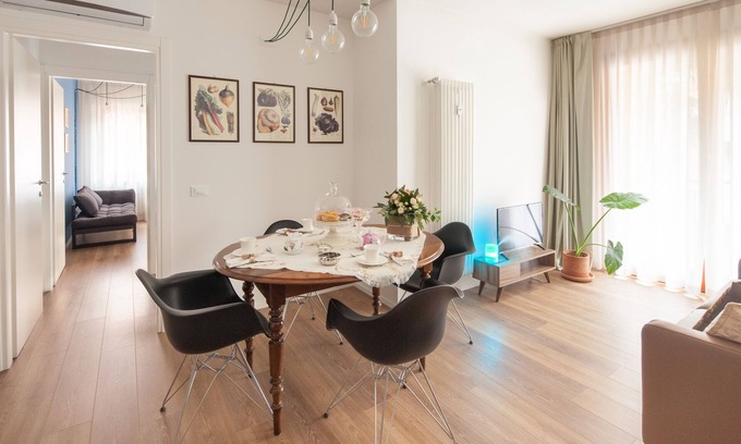 Mestre Apartamento | Retírese a este apartamento acogedor, moderno y glamoroso