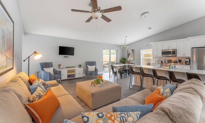 Indian Point Casa | Retreat with Heated Pool in a Serene Community