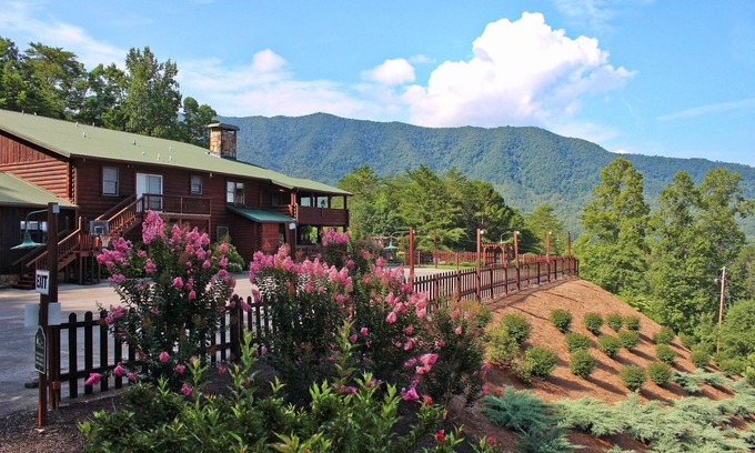 Townsend Cabina | Los retiros y las reuniones familiares adoran las habitaciones Elk Lodge-10, impresionantes vistas de Smoky Mt