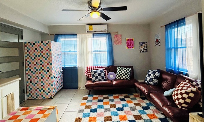 Downtown El Paso Apartamento | Retro Apartment in Downtown El Paso