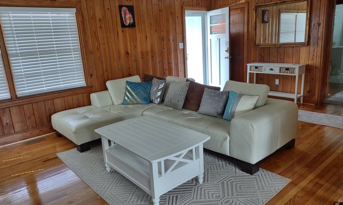 North Carolina Coast Cabaña | Retro beach cottage w/ modern touch - in the heart of Carolina Beach
