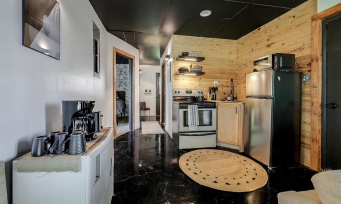Pooler Casa | Retro Meets Modern Two Houses Sleeps 16