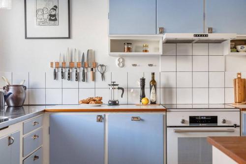 Bagarmossen Apartamento | Retro Retreat with Modern Comforts