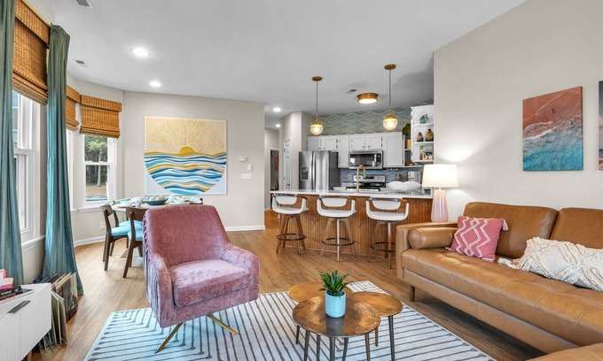 Sea Trail Condominio | Retro Vintage Palm Springs vibe!