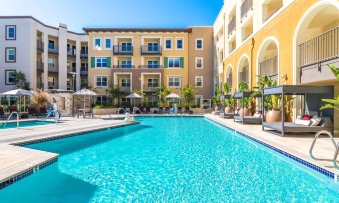 Whisman Station Condominio | Revela 1BR Condo – Designed for Your Lifestyle