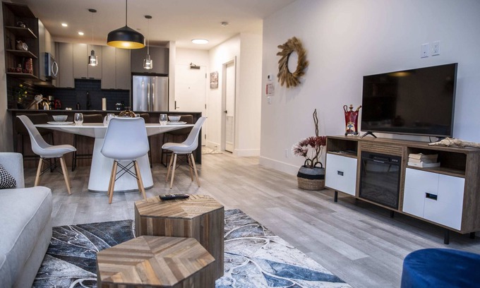 Revelstoke Condominio | Revelstoke Marvel - Two Bedroom with Hot Tub